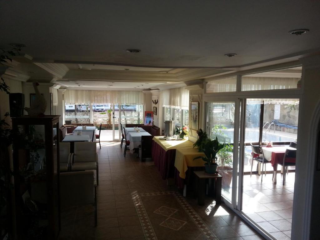 Polen Hotel Antalya Exteriör bild